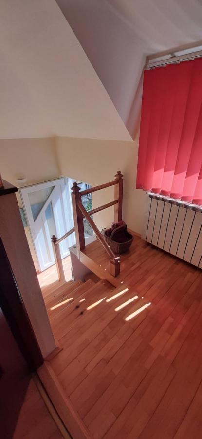 Queen Appartement Visoko Buitenkant foto
