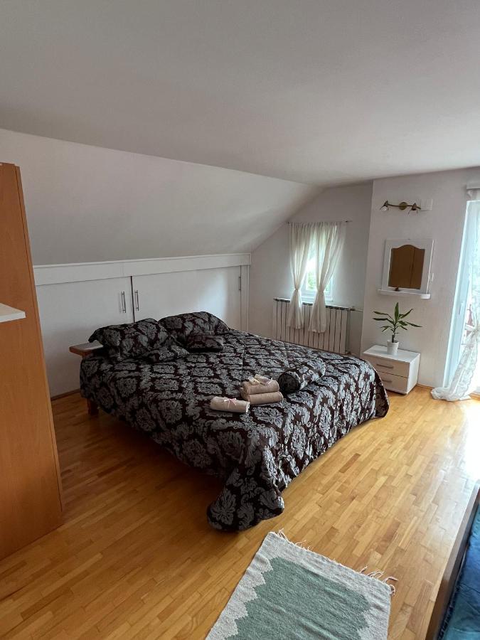 Queen Appartement Visoko Buitenkant foto